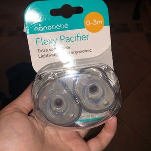 4 pack of nanobebe pacifiers